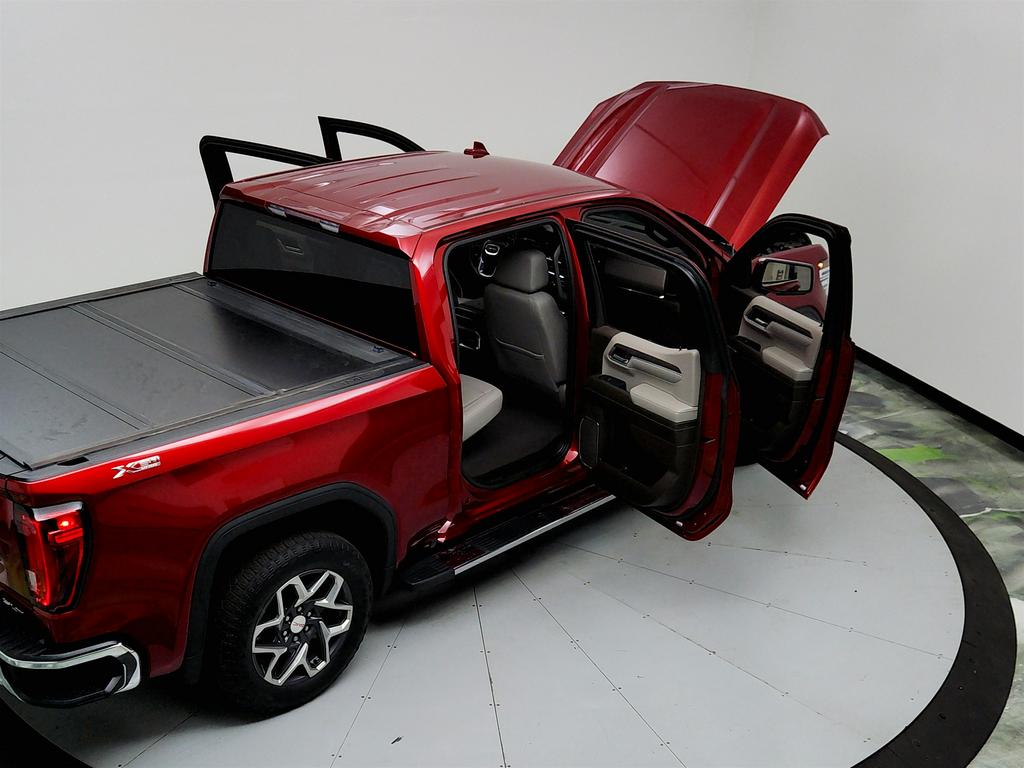2022 GMC Sierra 1500 SLT photo