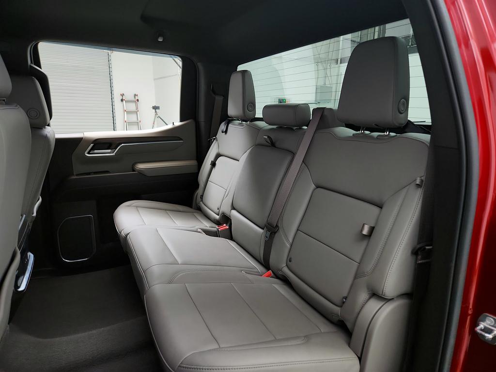 2022 GMC Sierra 1500 SLT photo