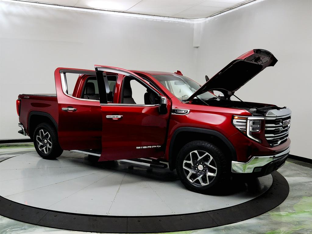 2022 GMC Sierra 1500 SLT photo