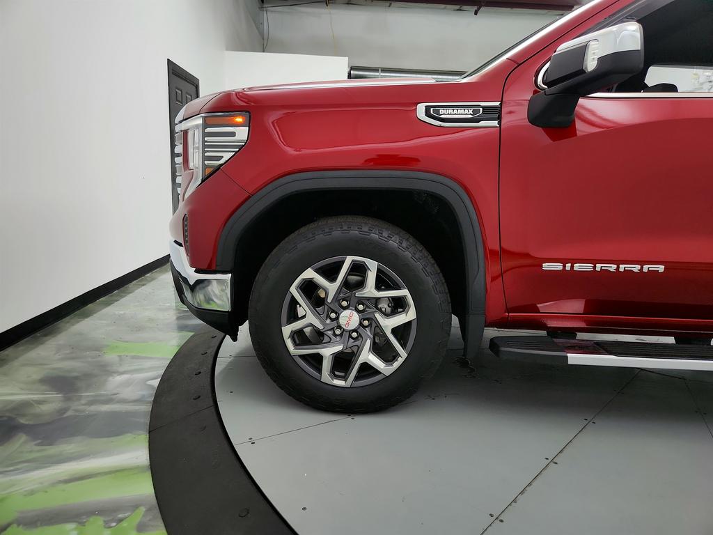 2022 GMC Sierra 1500 SLT photo