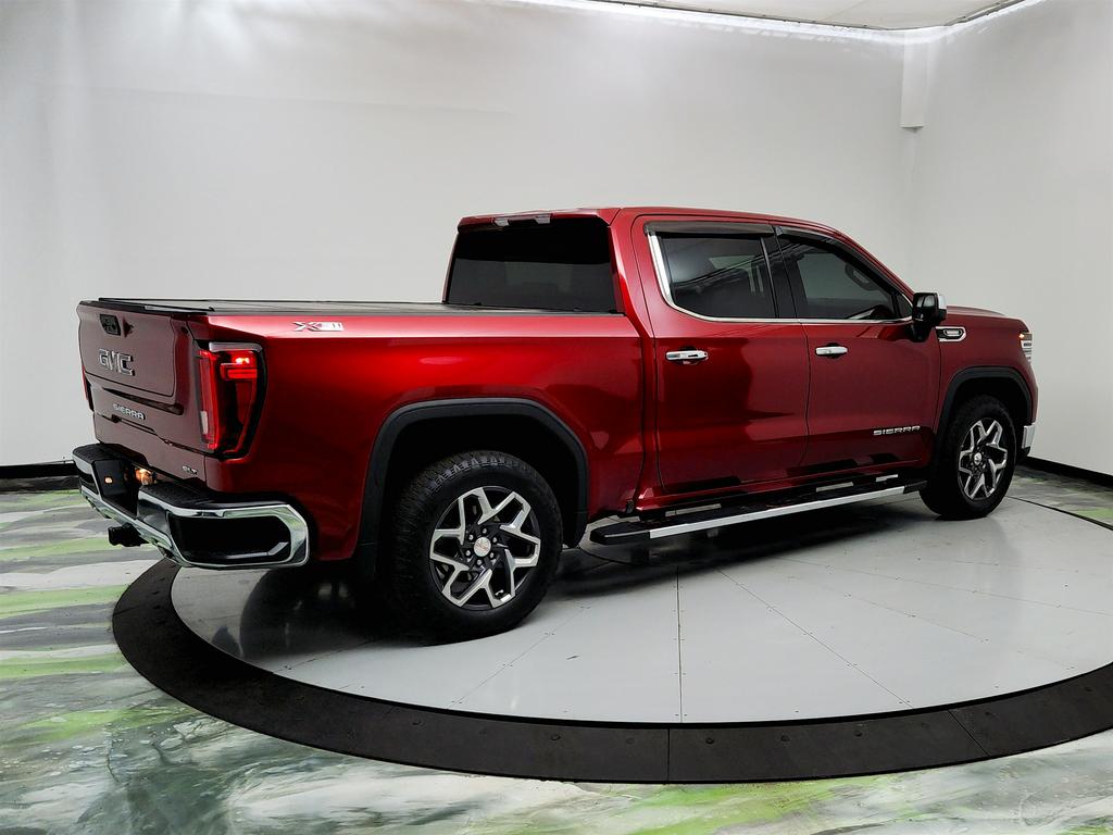2022 GMC Sierra 1500 SLT photo