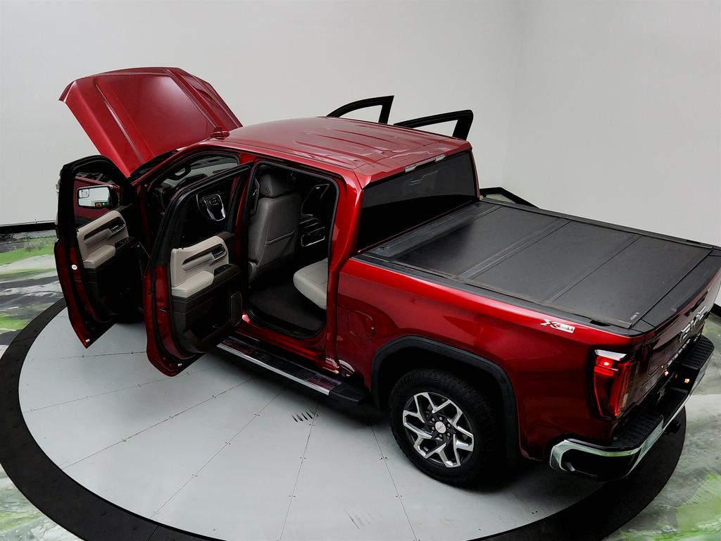 2022 GMC Sierra 1500 SLT photo
