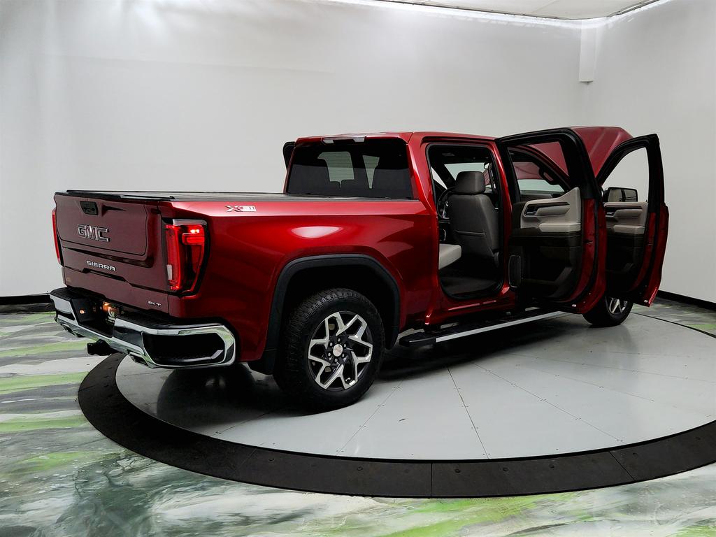 2022 GMC Sierra 1500 SLT photo
