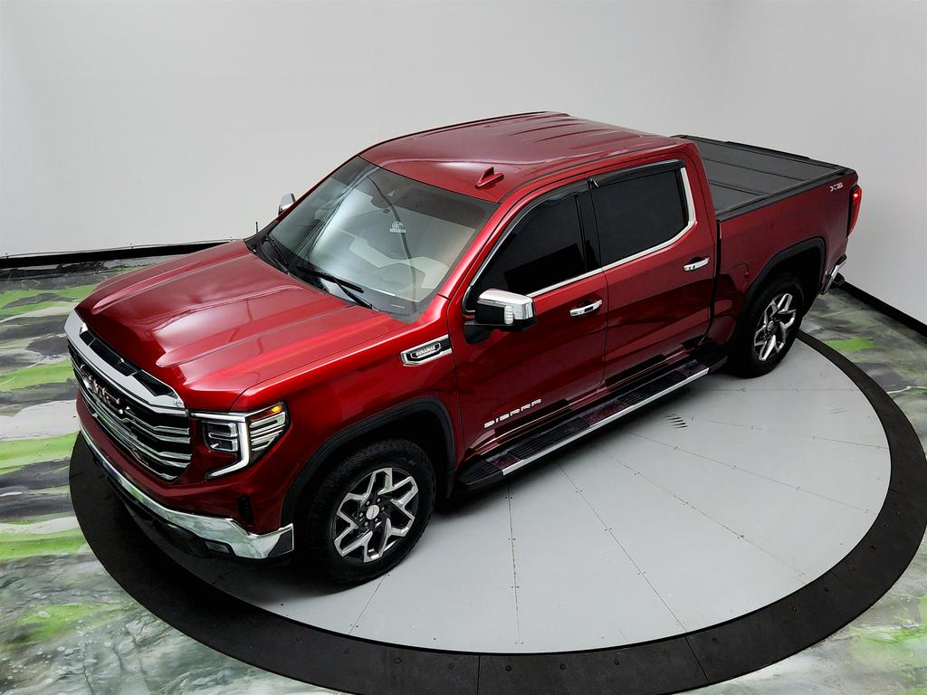 2022 GMC Sierra 1500 SLT photo