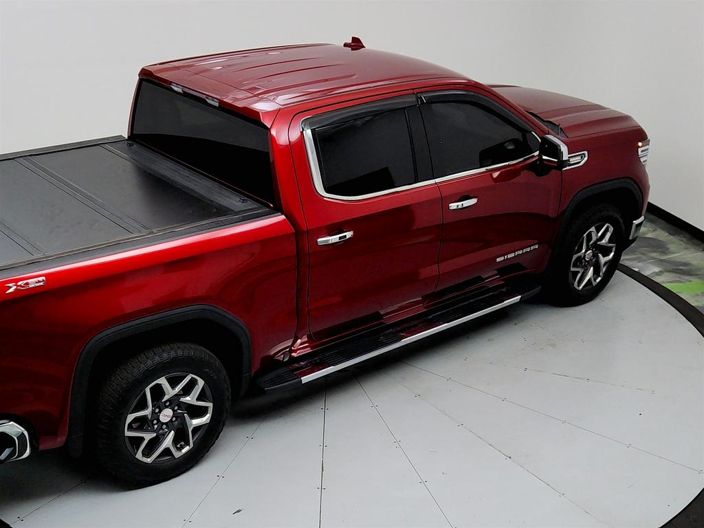 2022 GMC Sierra 1500 SLT photo