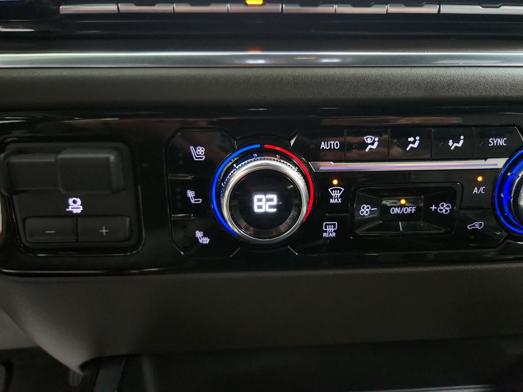 2022 GMC Sierra 1500 SLT photo