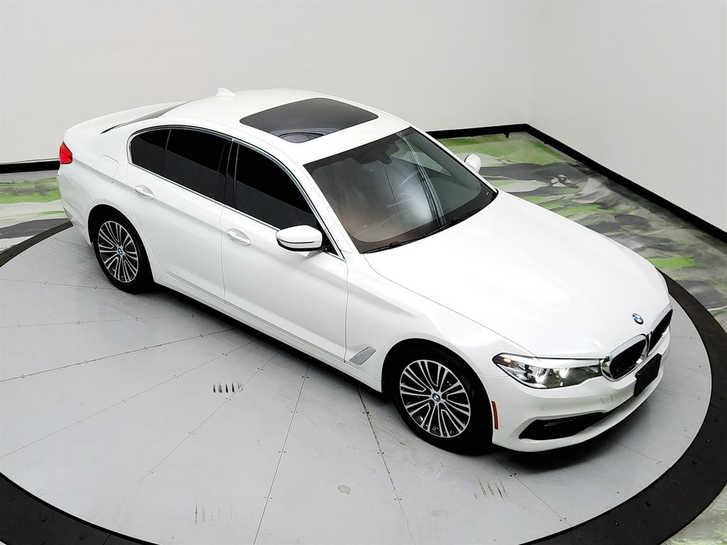 2018 BMW 5-Series 540xi photo