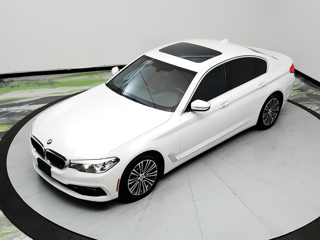 2018 BMW 5-Series 540xi photo