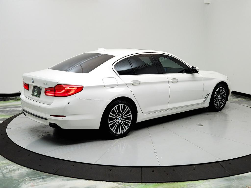 2018 BMW 5-Series 540xi photo