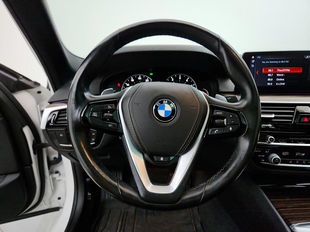 2018 BMW 5-Series 540xi photo