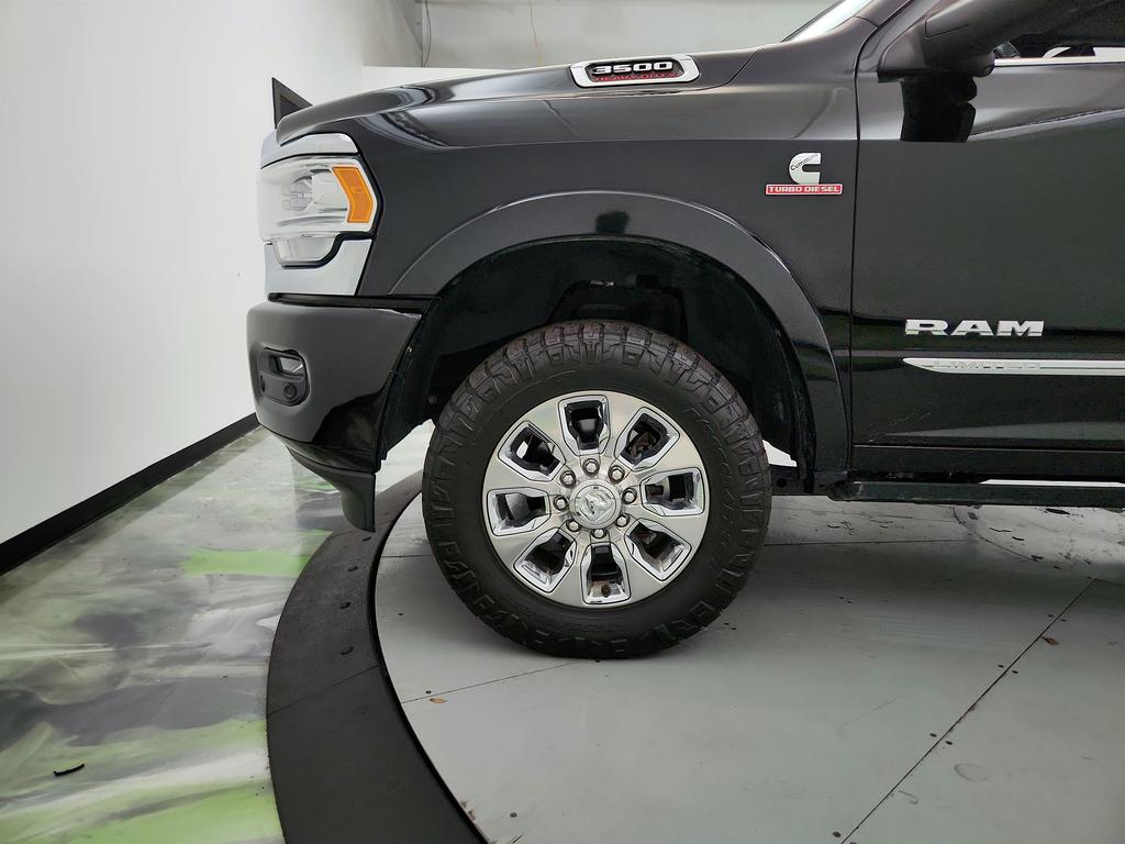 2019 RAM 3500 Limited photo