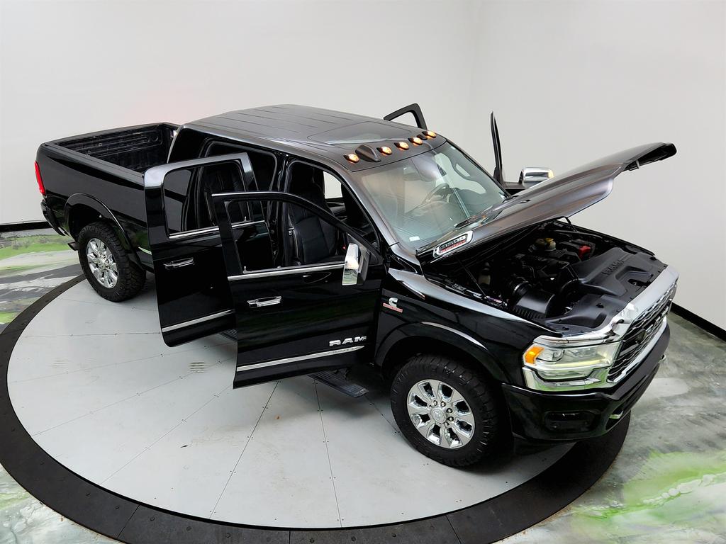 2019 RAM 3500 Limited photo