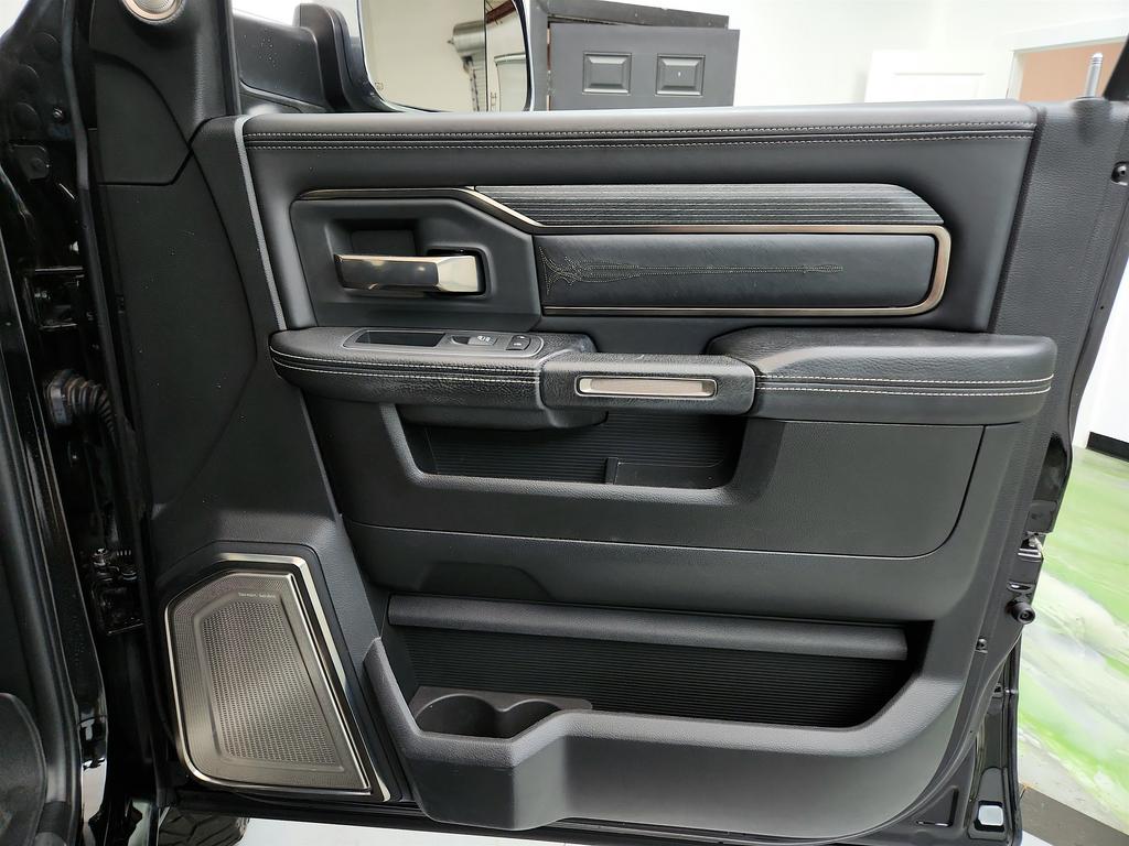 2019 RAM 3500 Limited photo