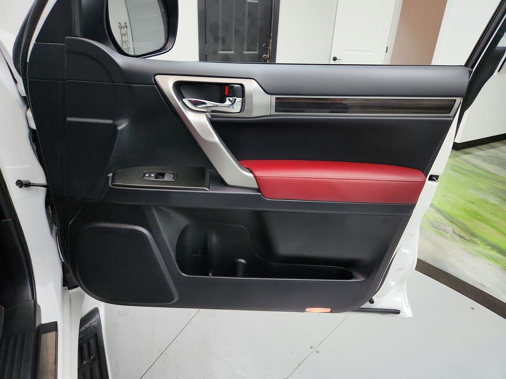 2023 Lexus GX 460 photo