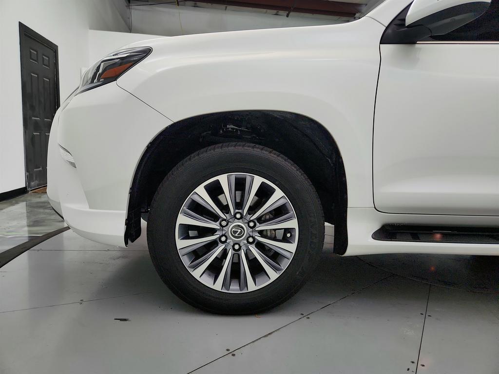 2023 Lexus GX 460 photo