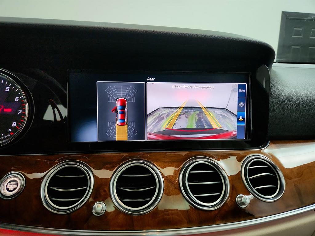 2017 Mercedes-Benz E-Class E300 photo