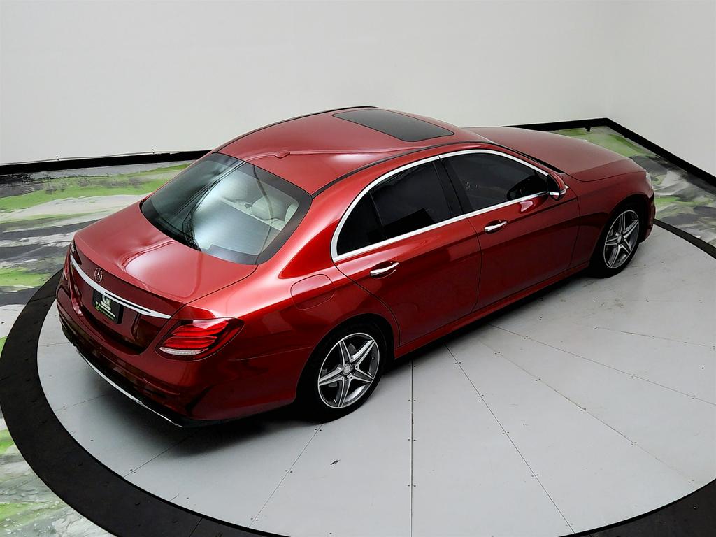 2017 Mercedes-Benz E-Class E300 photo
