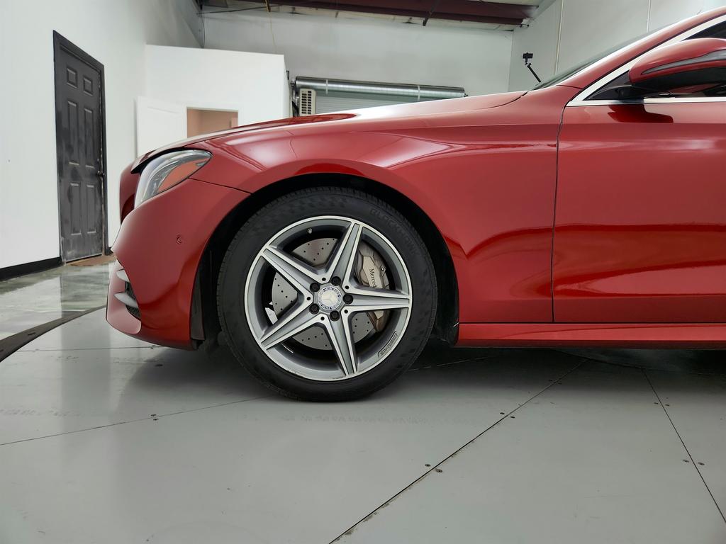 2017 Mercedes-Benz E-Class E300 photo