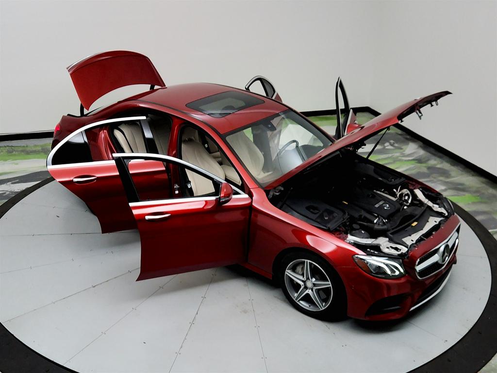 2017 Mercedes-Benz E-Class E300 photo