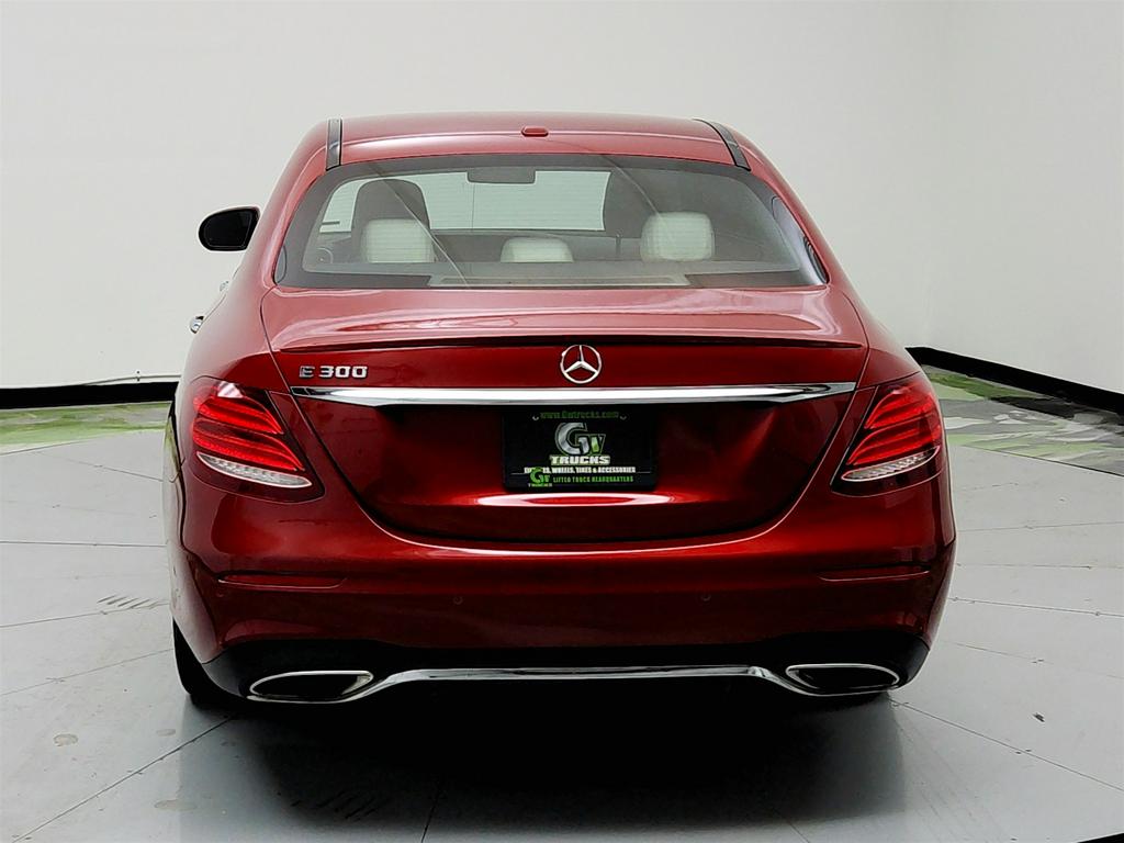 2017 Mercedes-Benz E-Class E300 photo