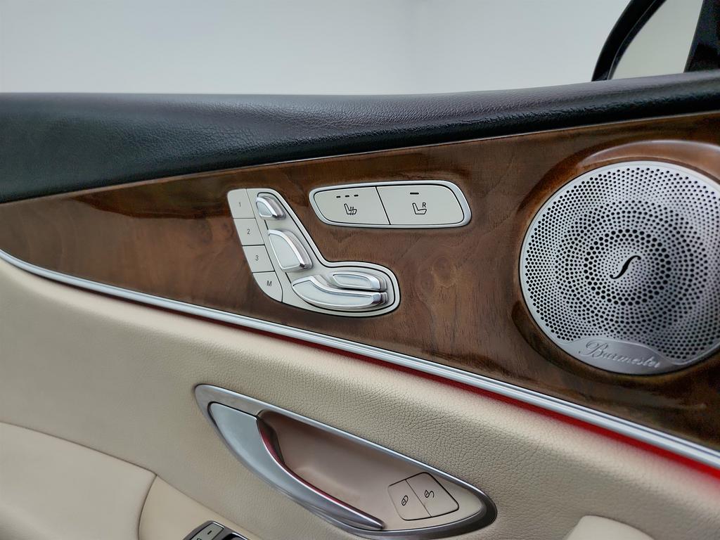2017 Mercedes-Benz E-Class E300 photo