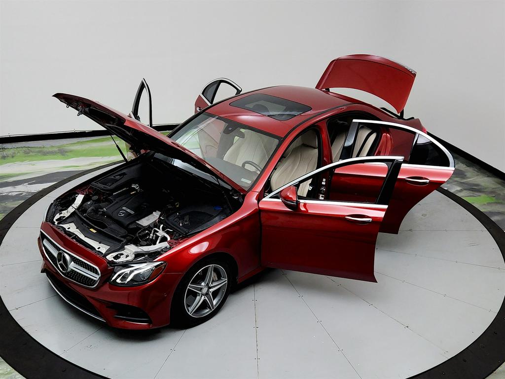 2017 Mercedes-Benz E-Class E300 photo