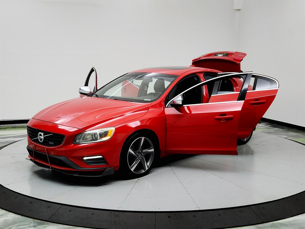 2015 Volvo S60 T6 R-Design photo