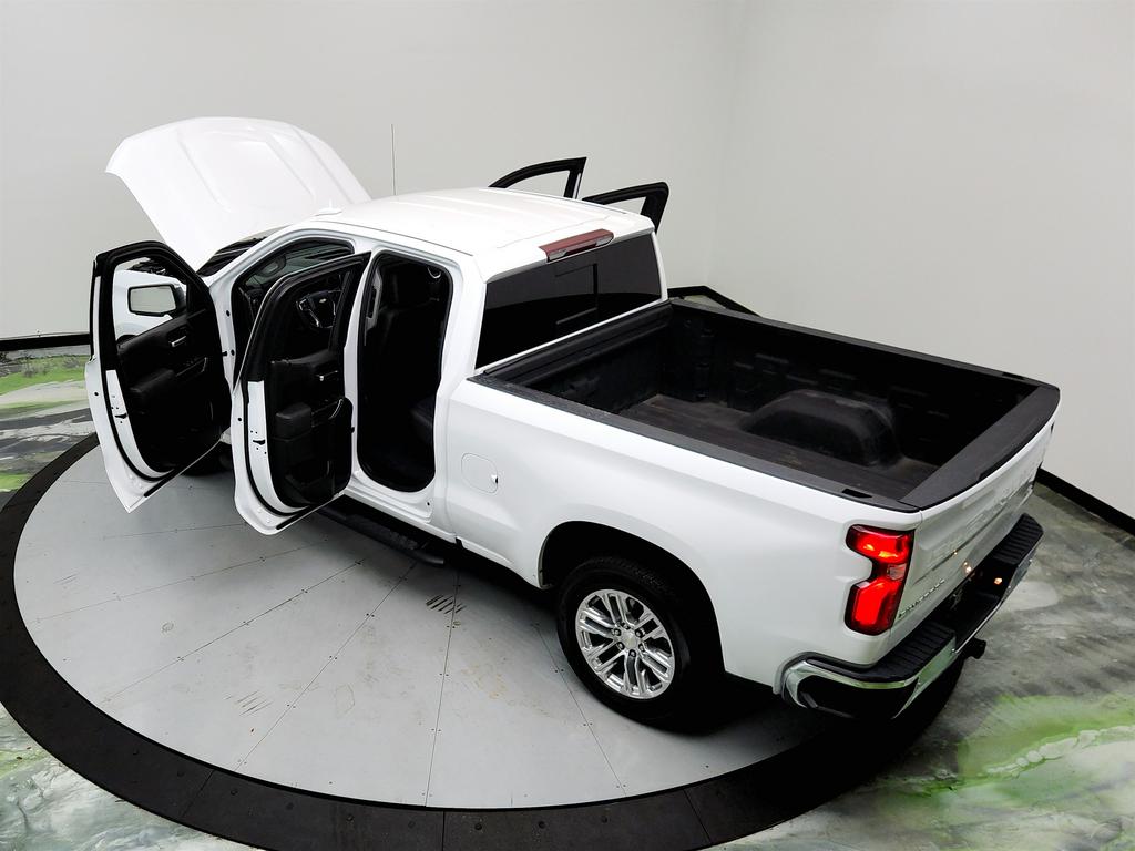 2019 Chevrolet Silverado 1500 LTZ photo