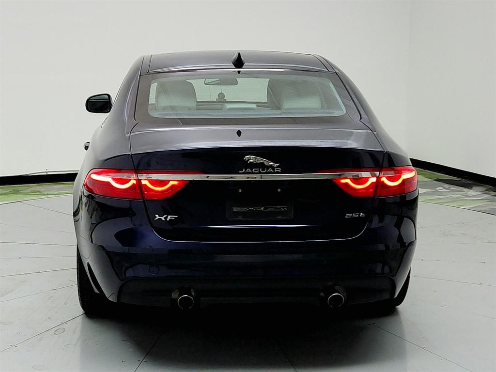 2018 Jaguar XF 25t Premium photo