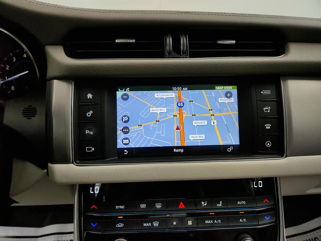 2018 Jaguar XF 25t Premium photo