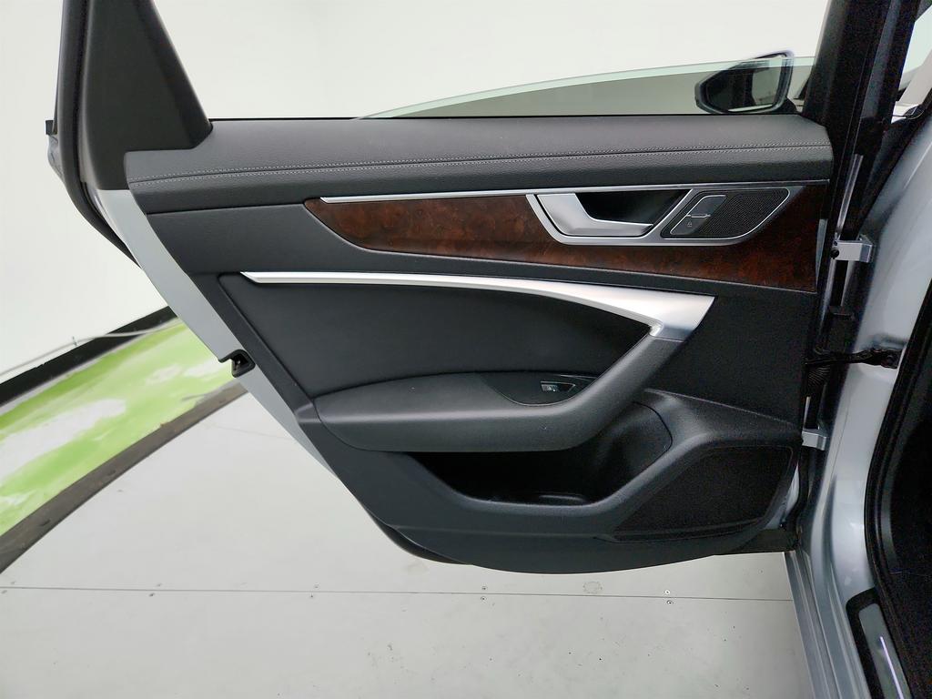 2019 Audi A6 Premium photo