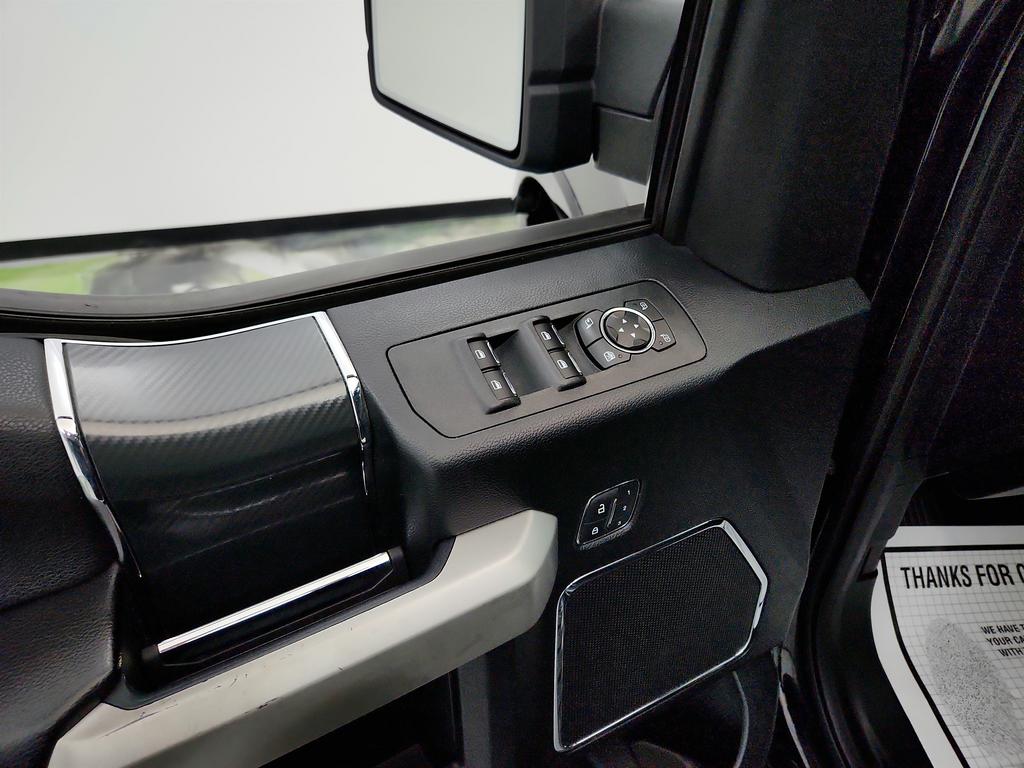 2018 Ford F150 Lariat photo