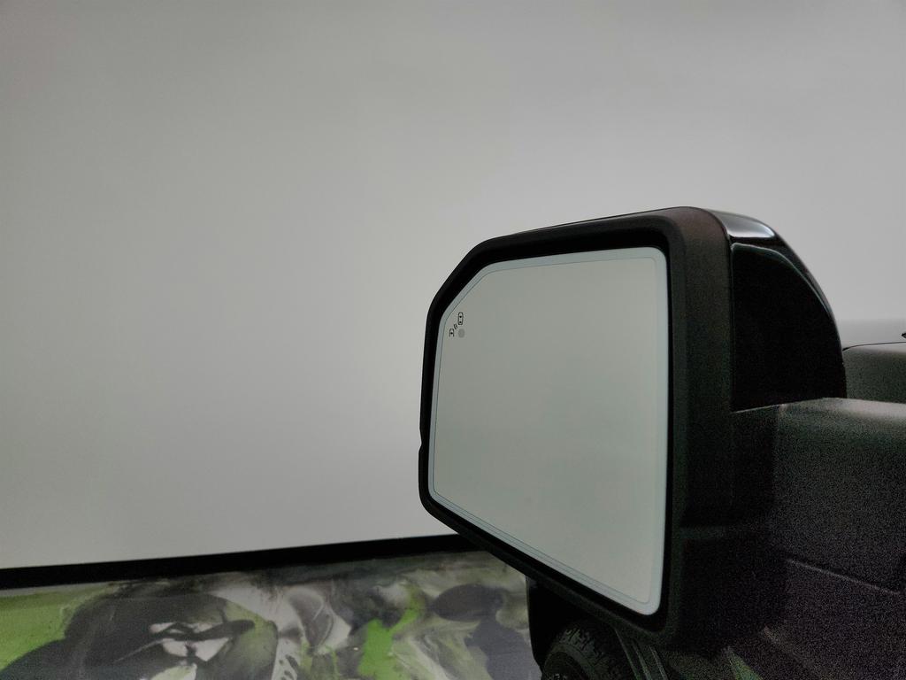 2018 Ford F150 Lariat photo