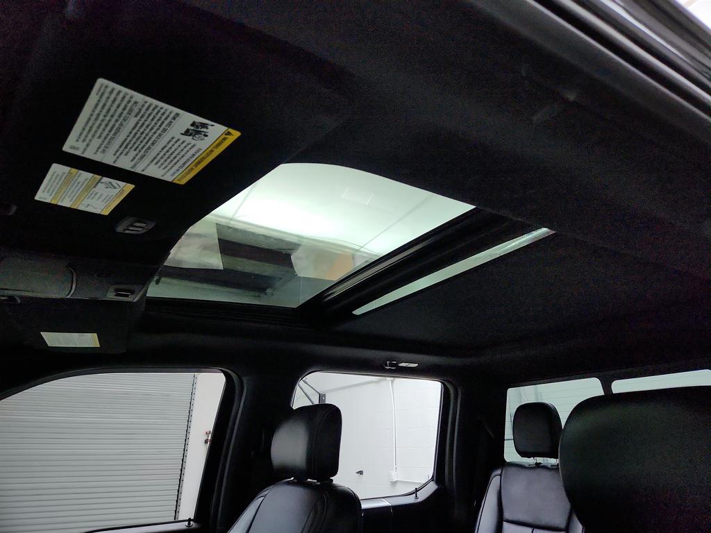 2018 Ford F150 Lariat photo