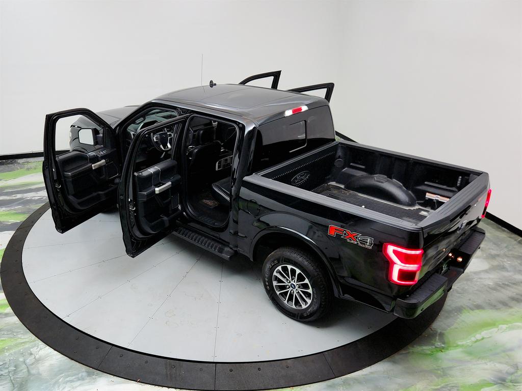 2018 Ford F150 Lariat photo