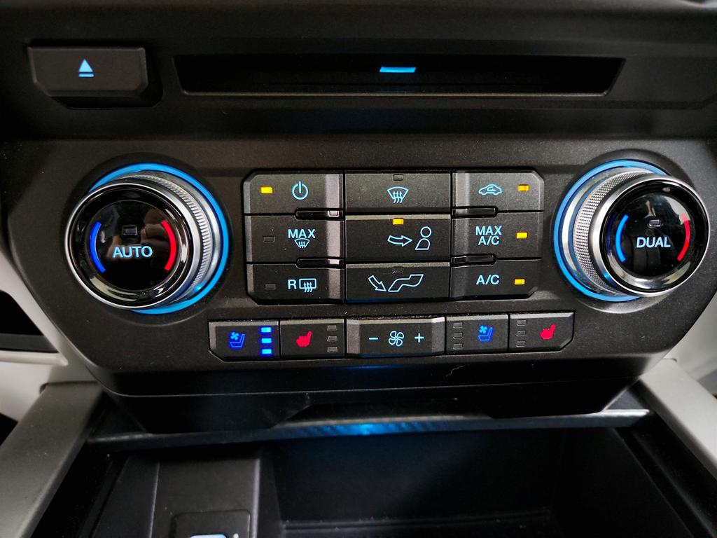 2018 Ford F150 Lariat photo