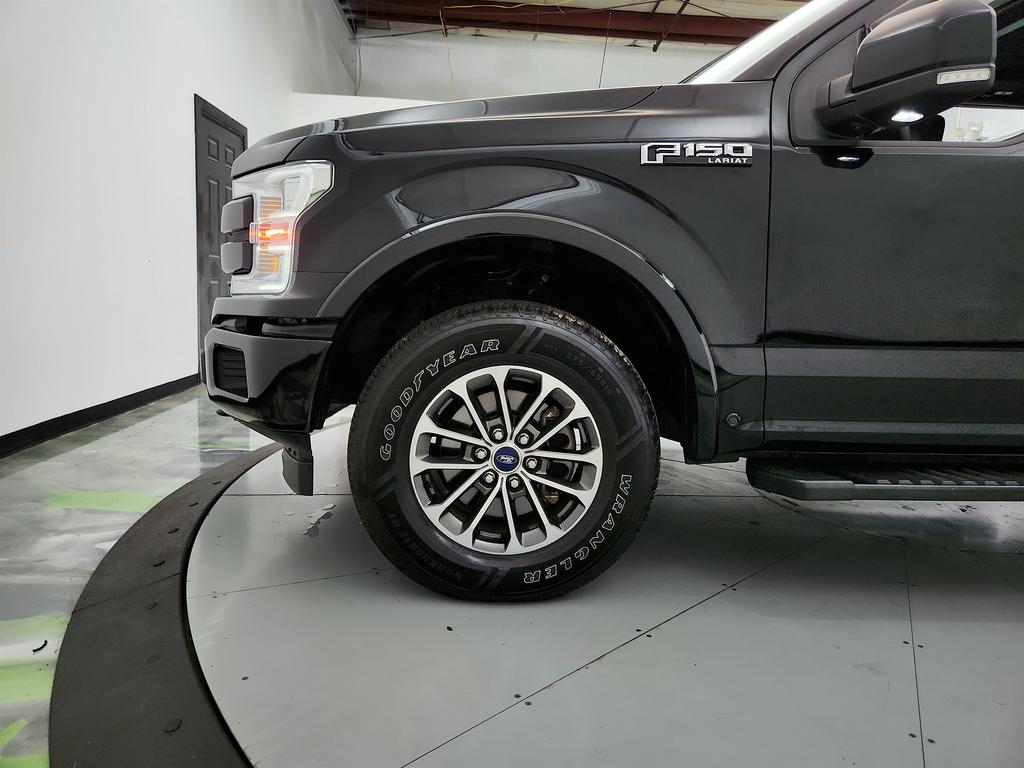 2018 Ford F150 Lariat photo