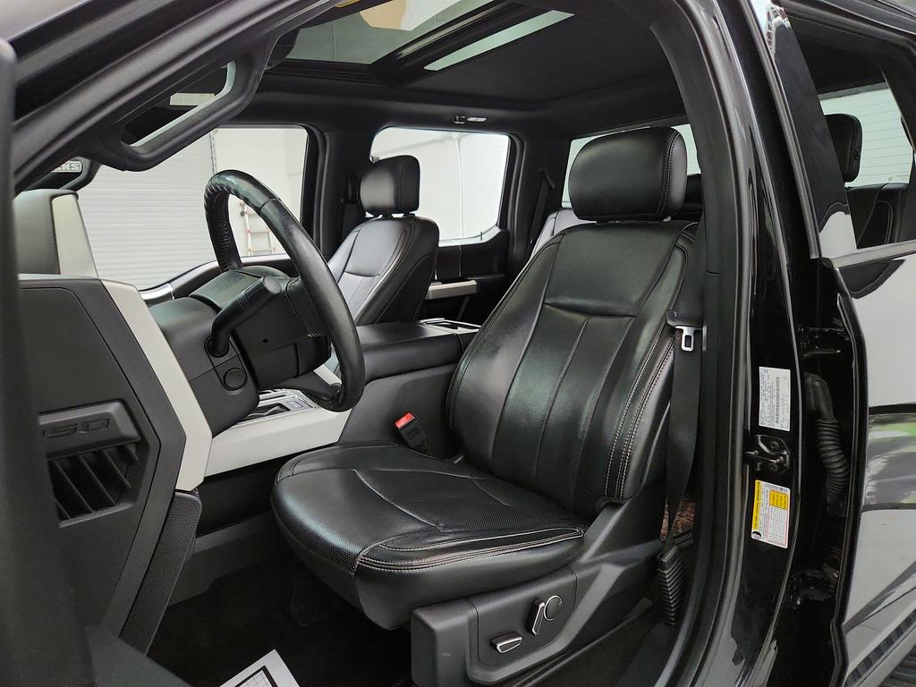 2018 Ford F150 Lariat photo