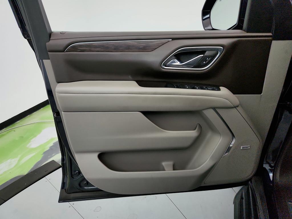 2021 Chevrolet Tahoe LT photo