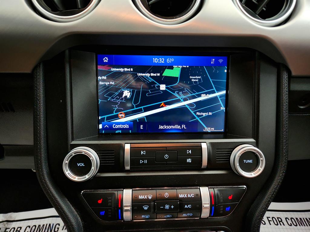 2020 Ford Mustang ECO Premium photo