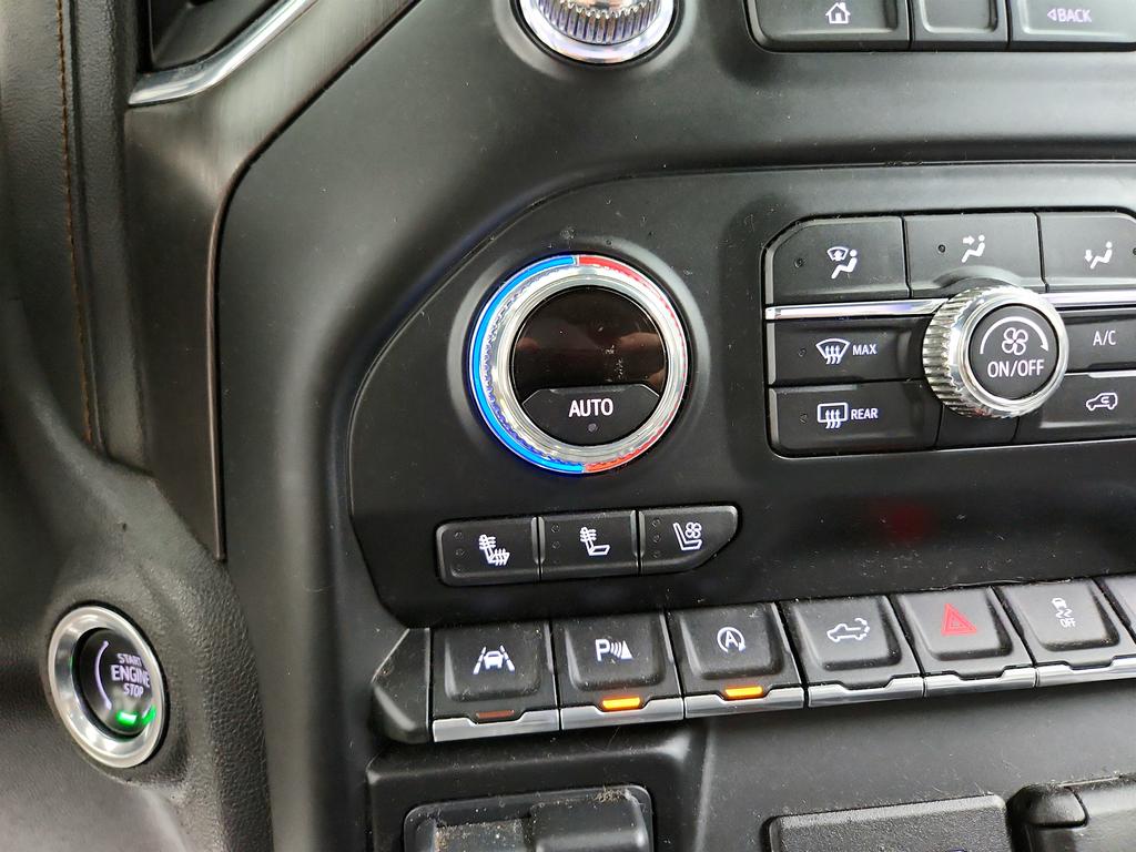 2020 GMC Sierra 1500 AT4 photo