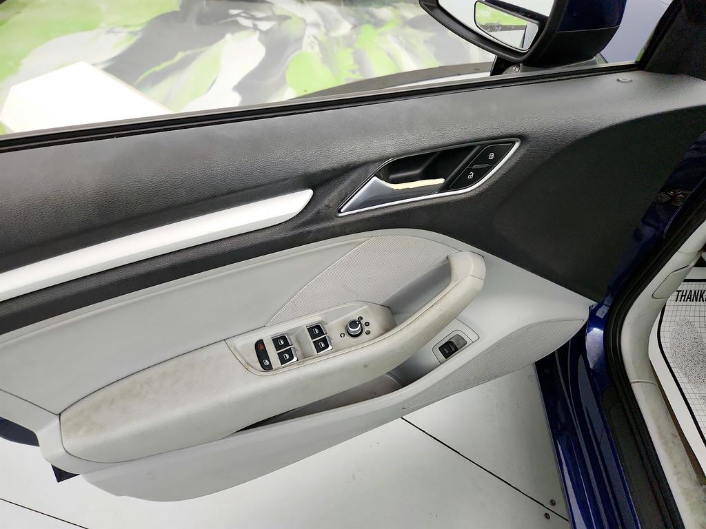 2016 Audi A3 Premium photo