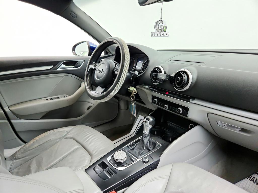 2016 Audi A3 Premium photo