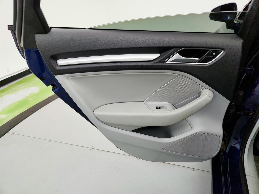 2016 Audi A3 Premium photo