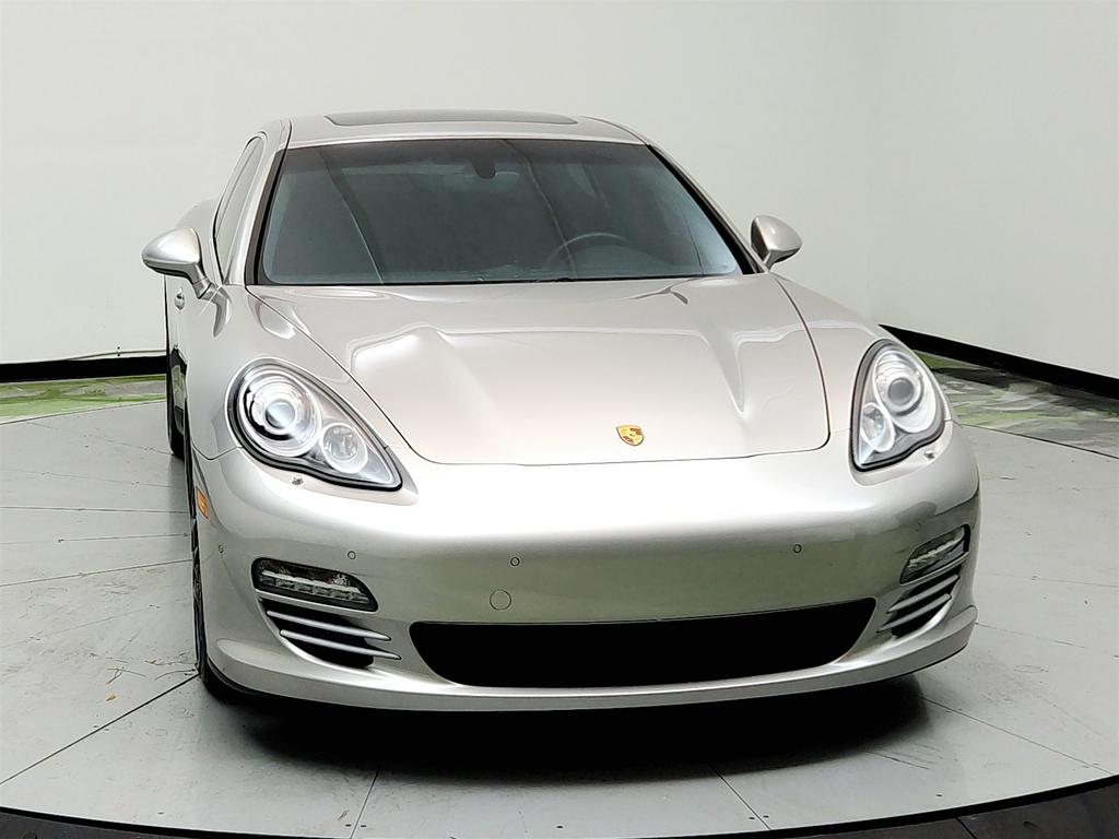 2010 Porsche Panamera S photo