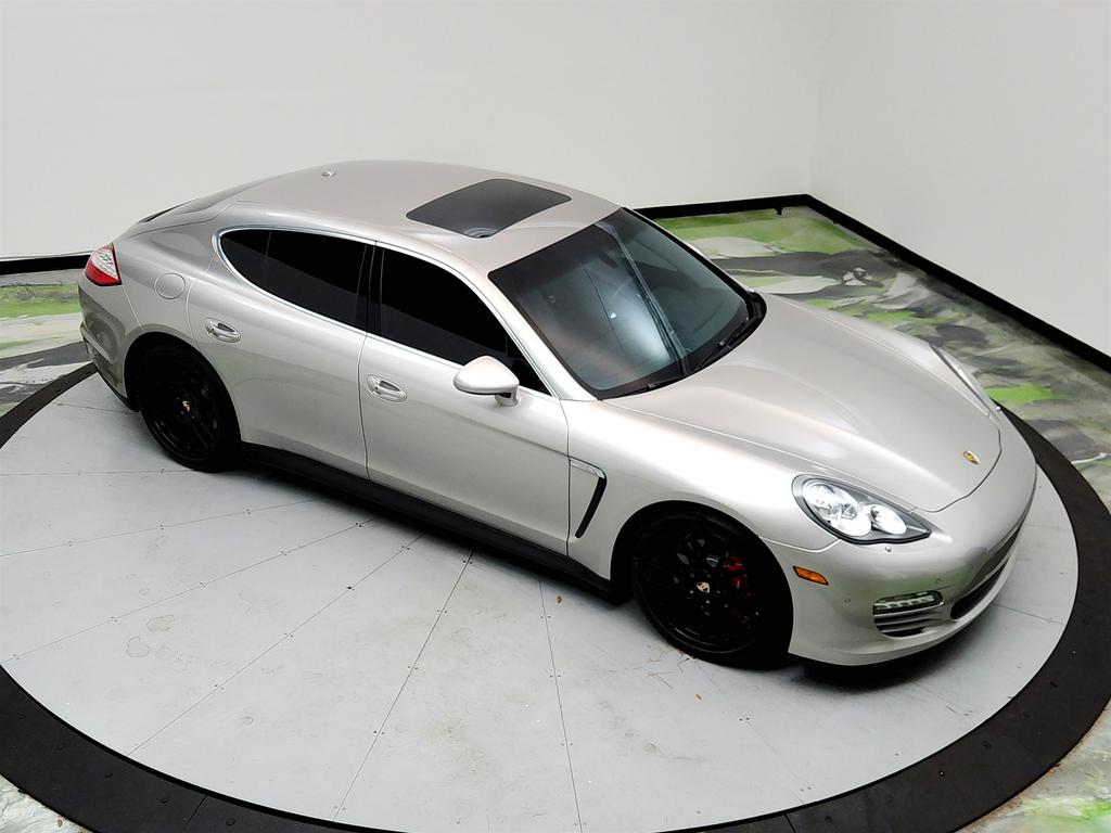 2010 Porsche Panamera S photo