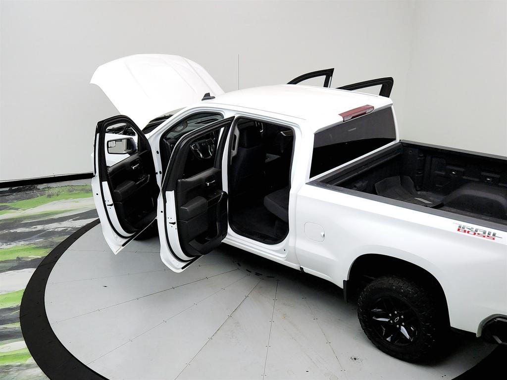 2019 Chevrolet Silverado 1500 LT TB photo