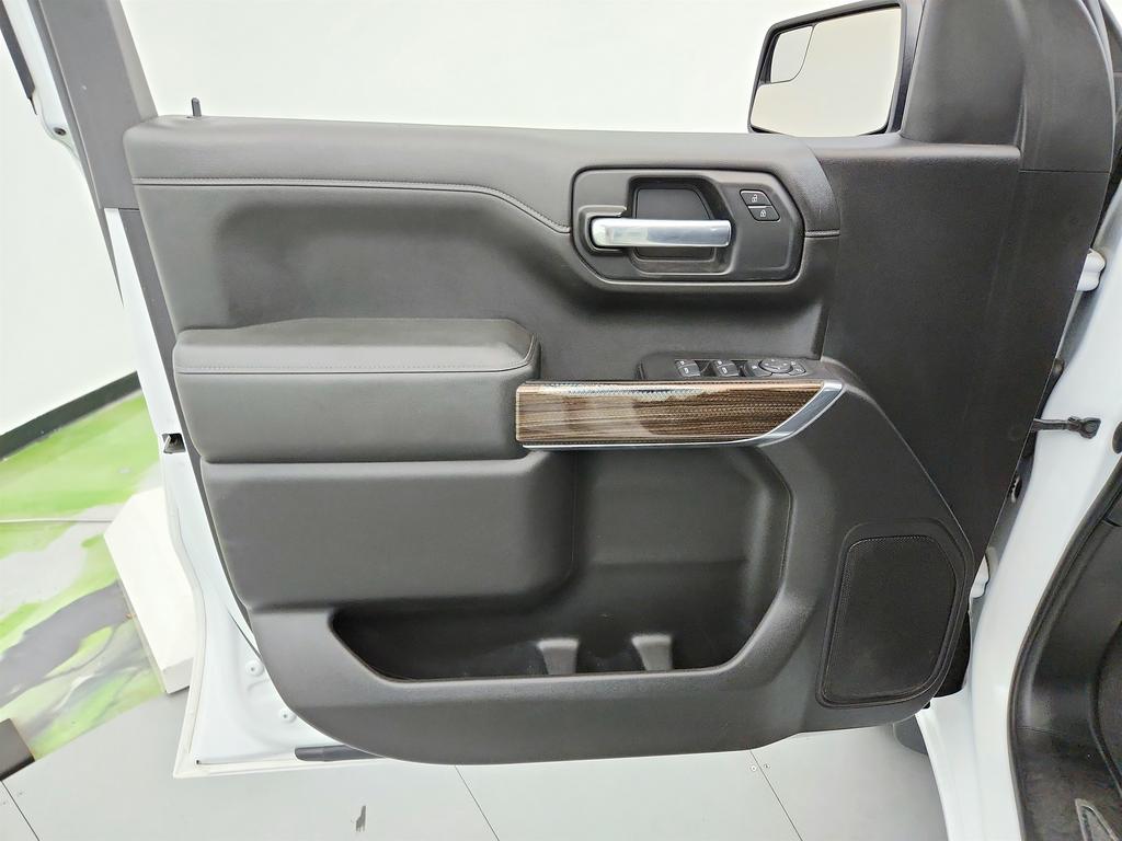 2019 Chevrolet Silverado 1500 LT TB photo