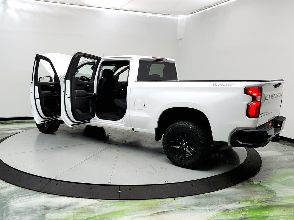 2019 Chevrolet Silverado 1500 LT TB photo