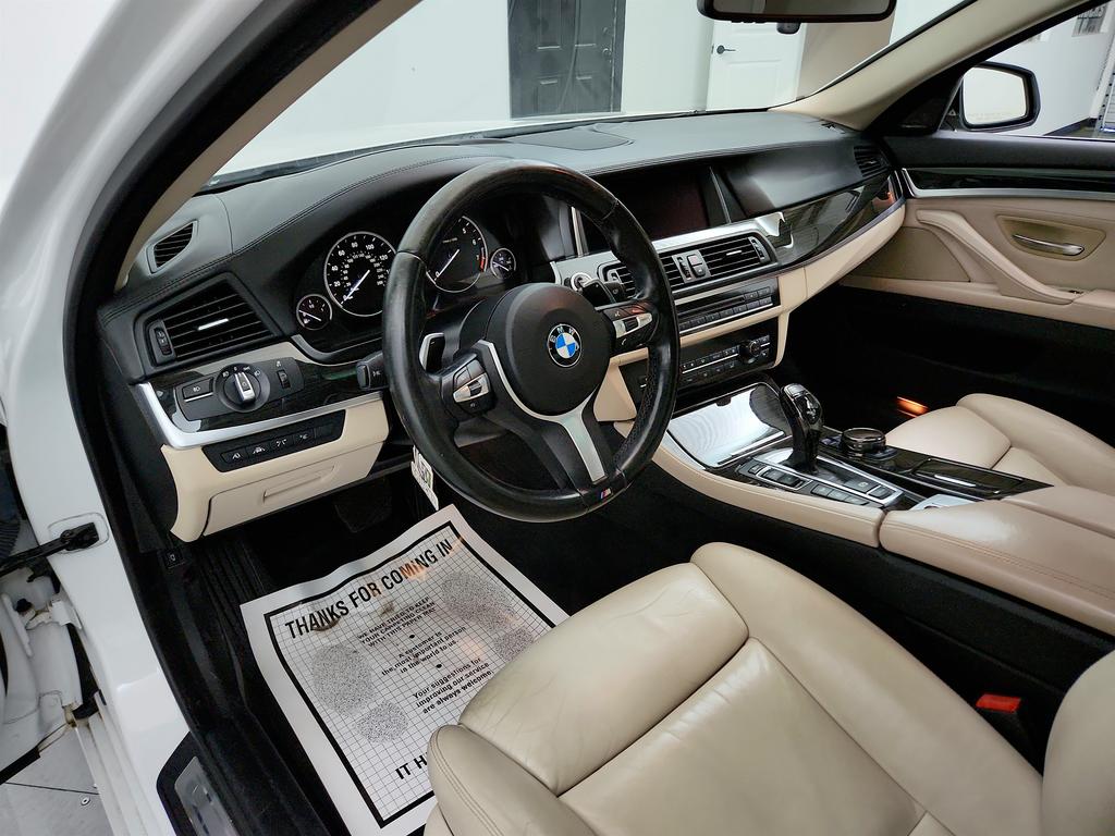 2016 BMW 5-Series 550xi photo